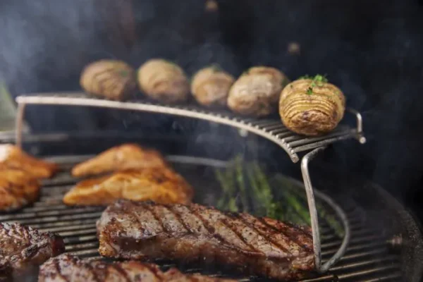 Weber Master Touch 26" Charcoal Grill - Black